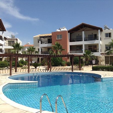 Adriana Holiday Resort Paphos Bagian luar foto