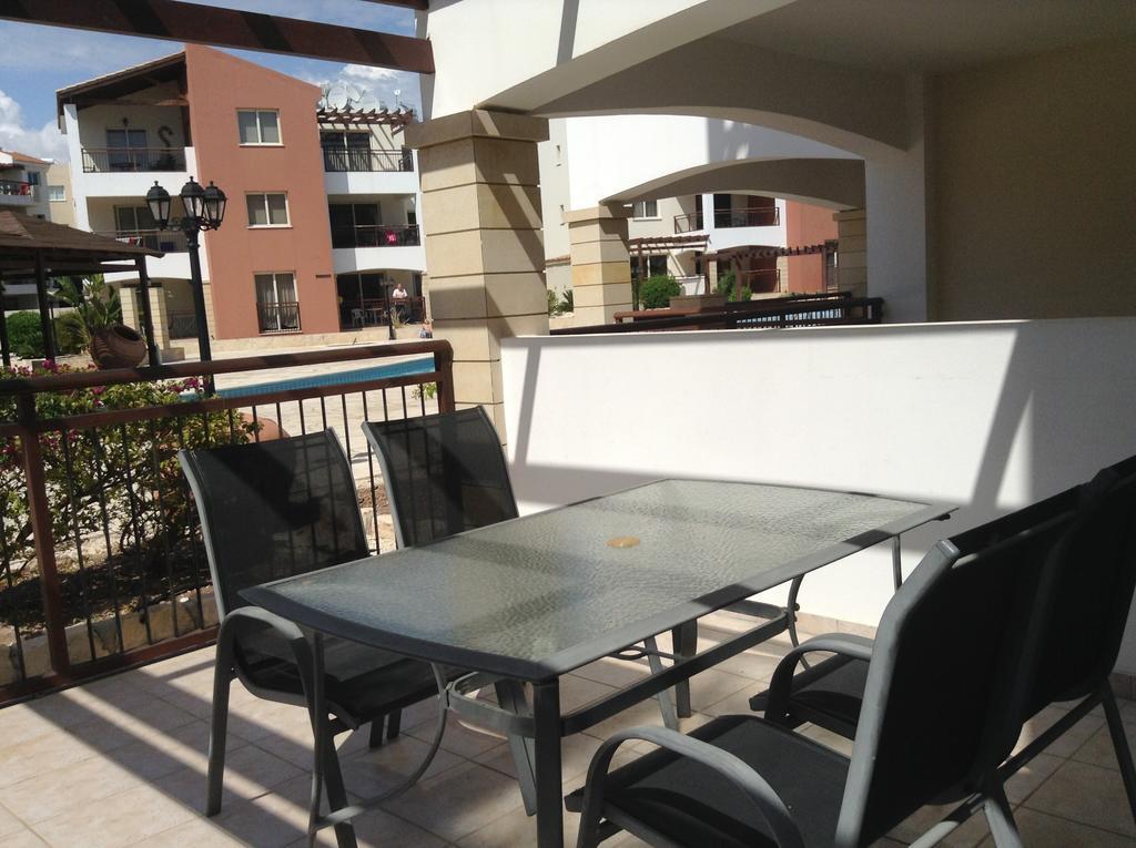 Adriana Holiday Resort Paphos Bagian luar foto