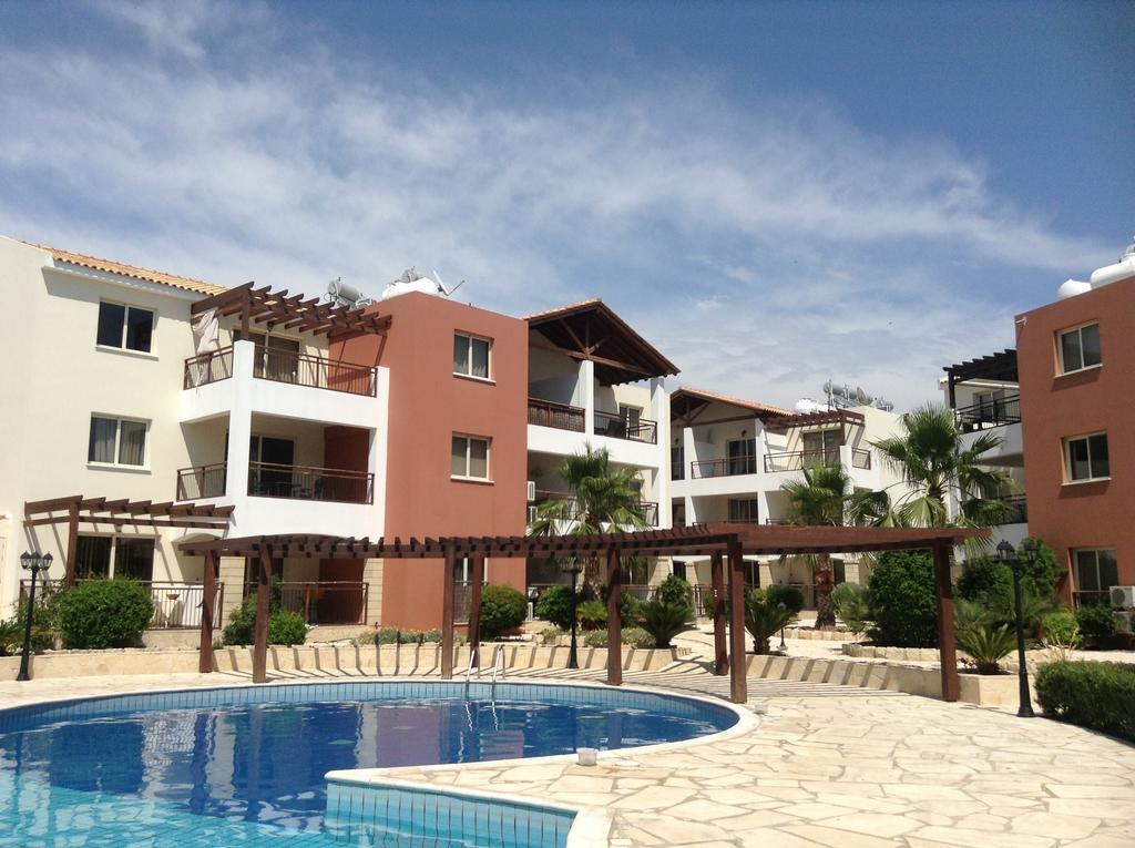 Adriana Holiday Resort Paphos Bagian luar foto