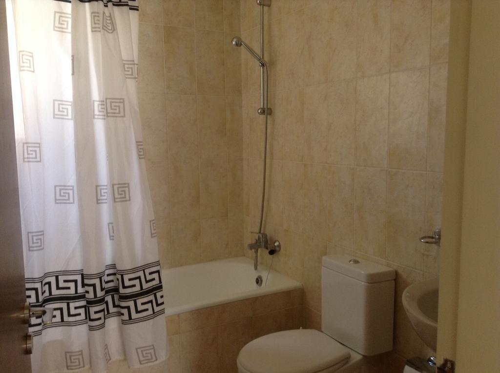 Adriana Holiday Resort Paphos Bagian luar foto
