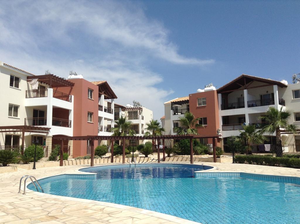 Adriana Holiday Resort Paphos Bagian luar foto